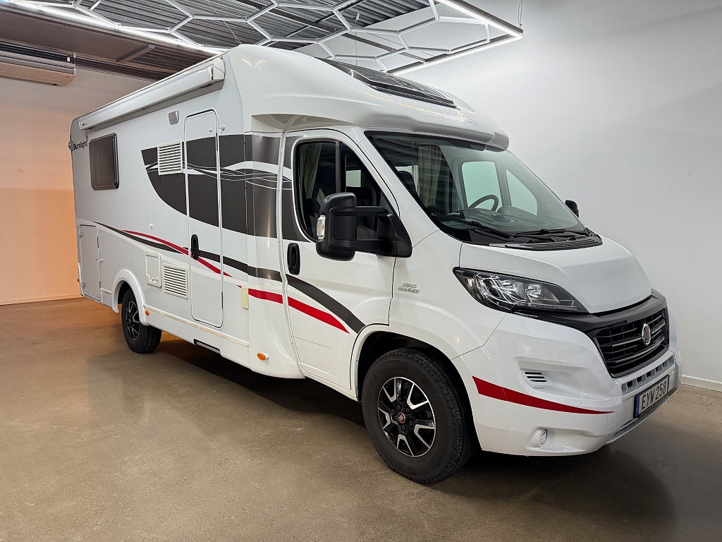 Sunlight T 69 Queenbed / Automat 