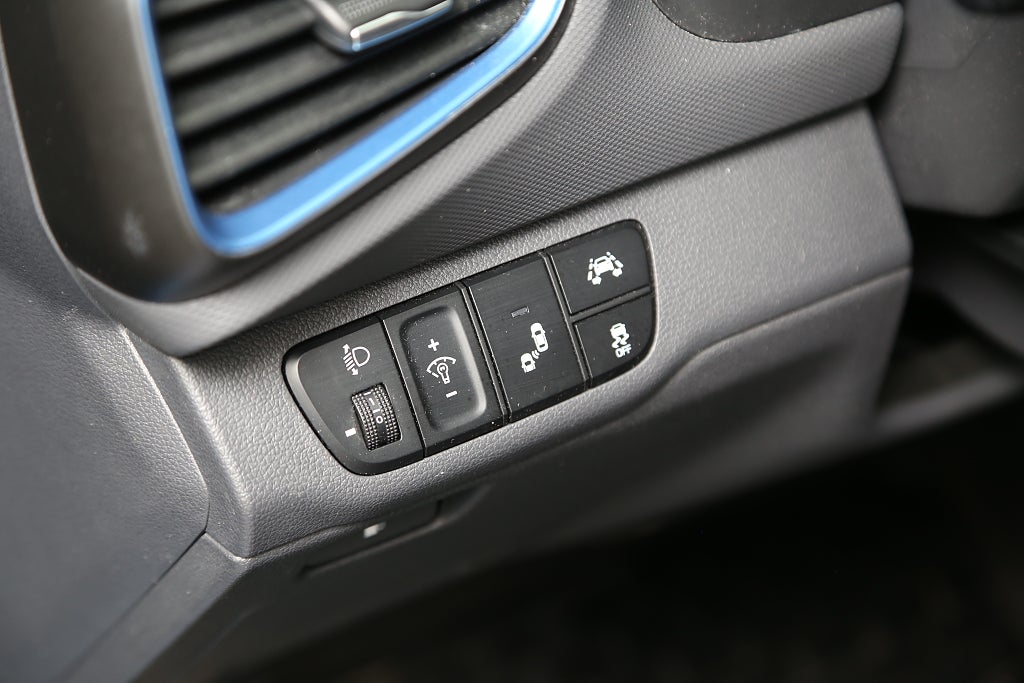 Hyundai IONIQ Hybrid 1,6 141hk Premium Plus Eco Aut Navi Skinn Motorv 2017