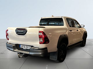 Toyota Hilux Dubbelhytt 2.8 4WD Invincible MOMS/MoK/Skinn/Kamera/SoV – bild 6