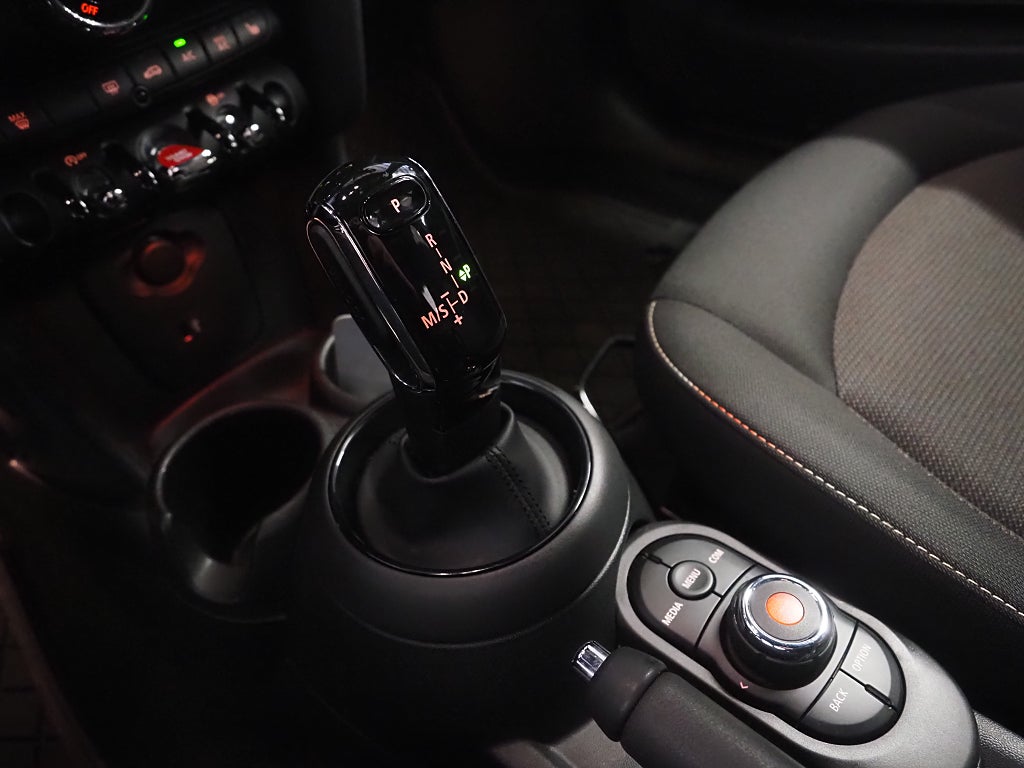 MINI Cooper 3-d DCT Automat 136hk | Pepper | Mini Visual Boost 2019