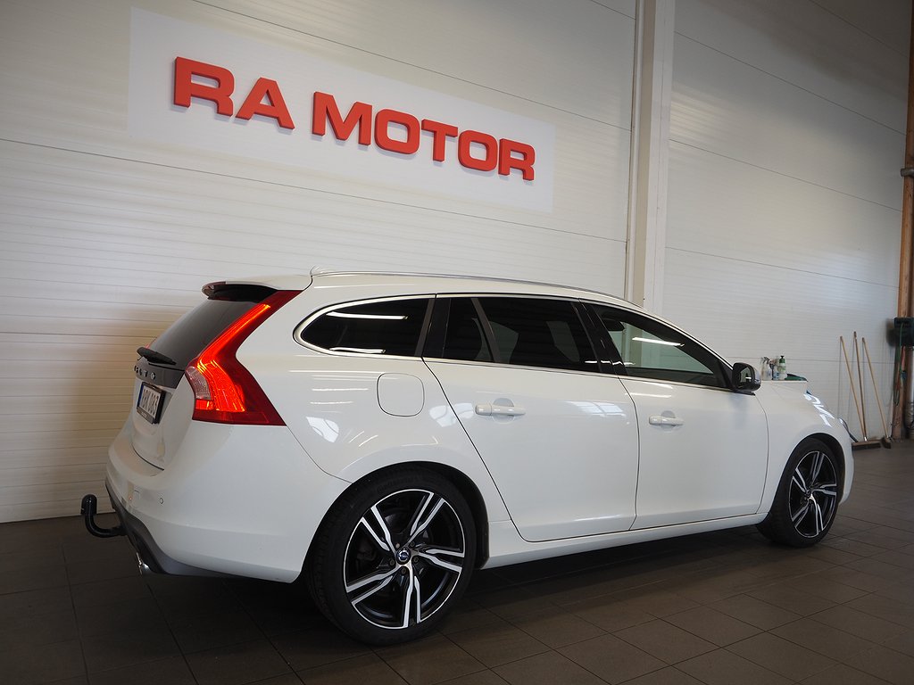 Volvo V60 D4 190hk Classic R-Design Drag H/K VOC Skinn 2018