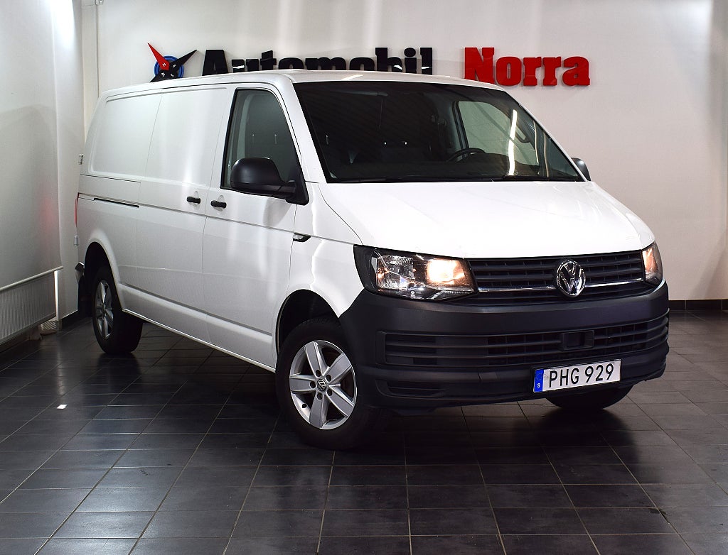 Volkswagen Transporter T30 2.0 TDI Dragkrok/PDC/Webasto/Moms