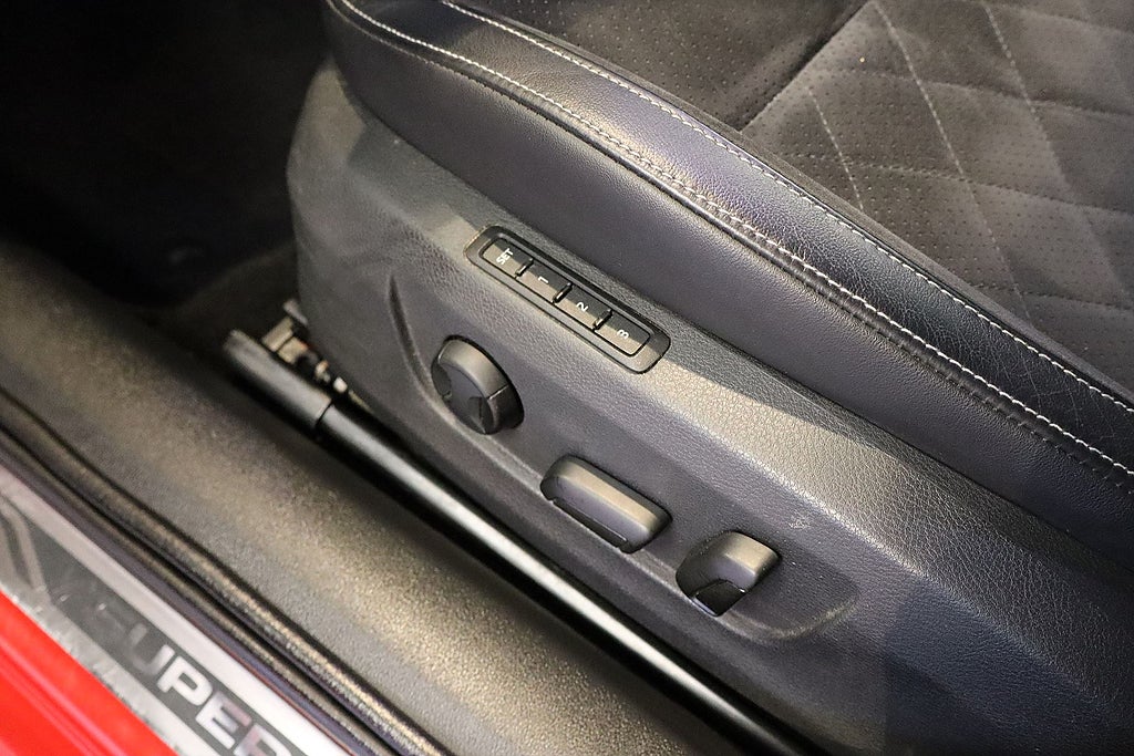 Bild på Skoda Superb Sportline 2.0 TDI 190hk Aut 4WD - DRAG, ELBAKLUCKA