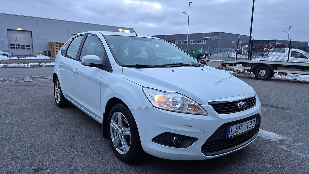 Ford Focus 5-dörrars 1.6 TDCi Platinum EU5 Nybes Nyservad 