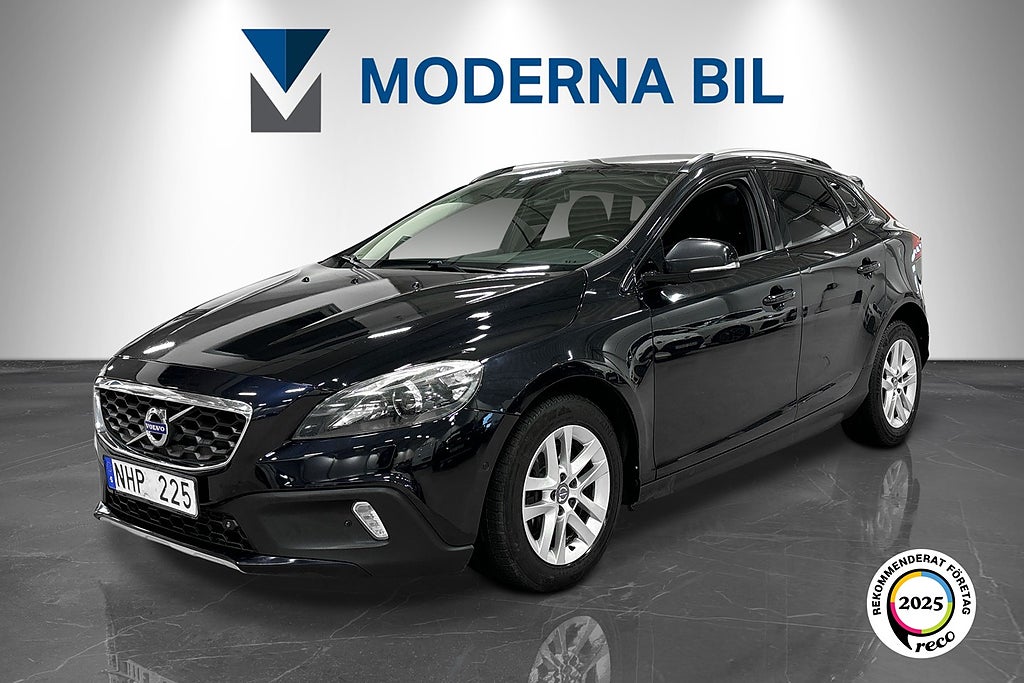 Volvo V40 Cross Country D4 177hk Summum Aut Panorama Skinn Navi PDC Nyservad