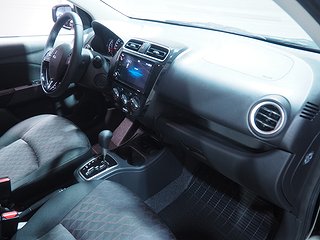 Halvkombi Mitsubishi Space Star 6 av 20