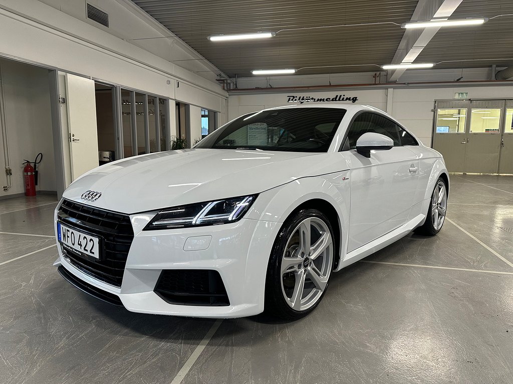 Audi TT Coupé 2.0 TDI ultra 184hk S-Line Cockpit Matrix Navi