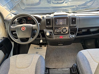 Husbil-halvintegrerad Sun Living S75 SL AUT 3 av 22