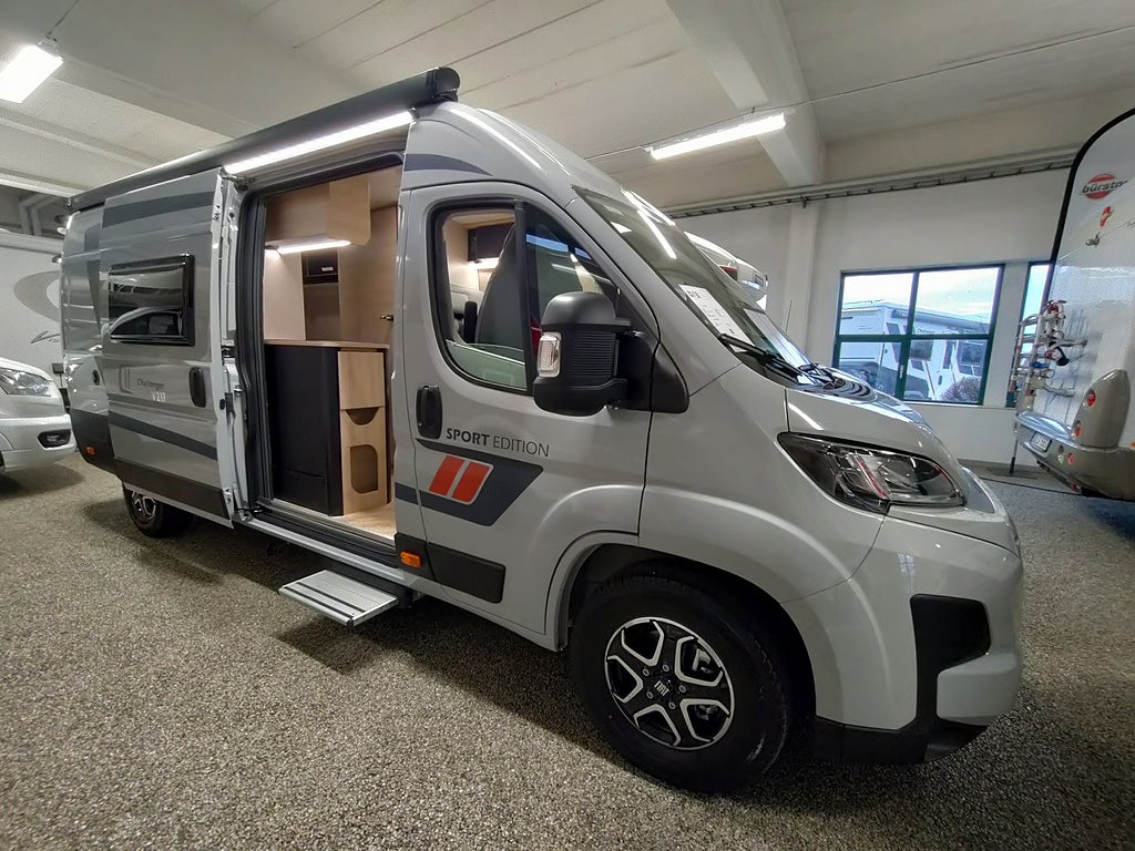 CHALLENGER V217 Sport Edition M26 Långbäddar automat 