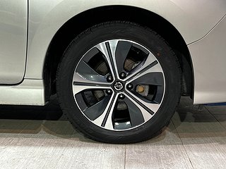 Halvkombi Nissan Leaf 9 av 24