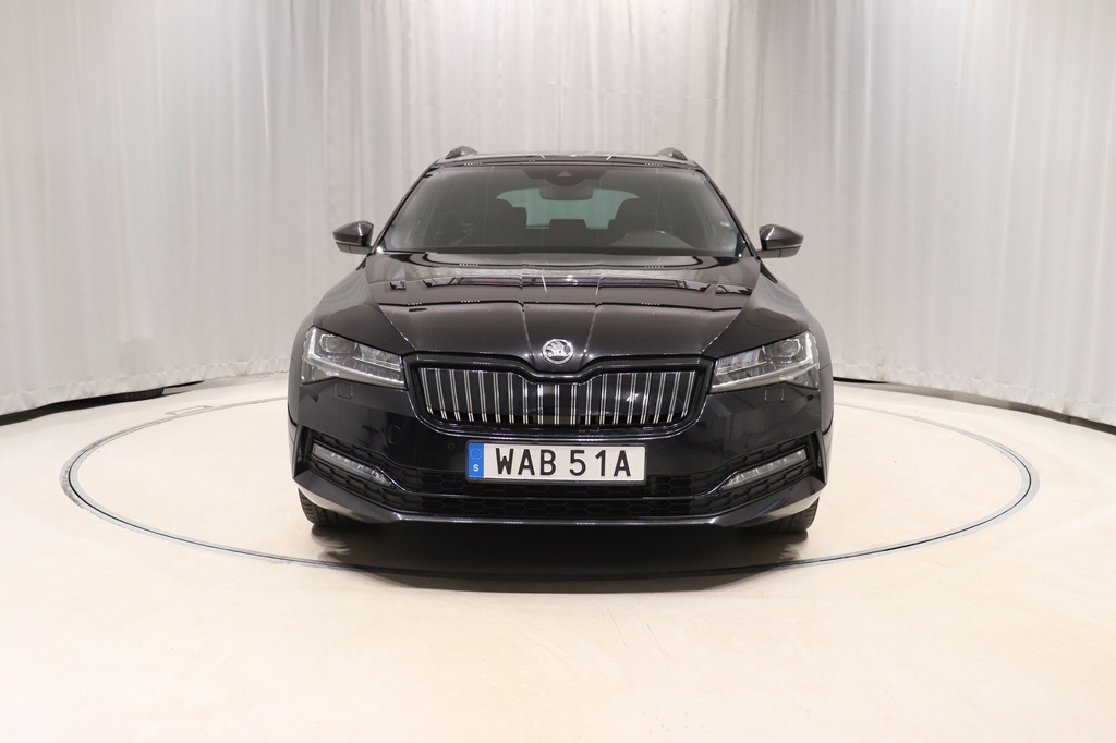 Skoda Superb 2023, bild 2/41