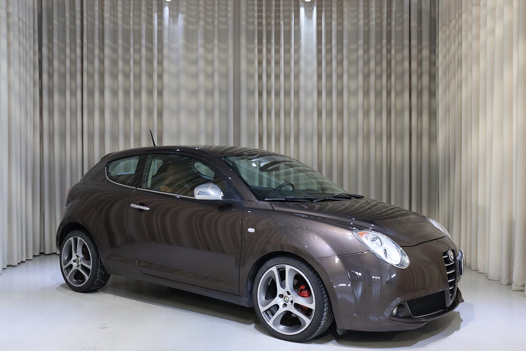 Alfa Romeo MiTo 1.6 JTDM 16V 120HK Sport Ny-Service V-Hjul