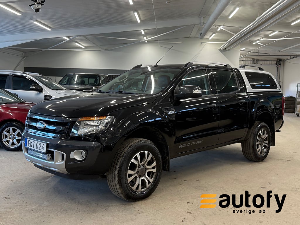 Ford ranger Dubbelhytt 3.2 TDCi 4x4 WILDTRAK KÅPA MOMS D-VÄRM
