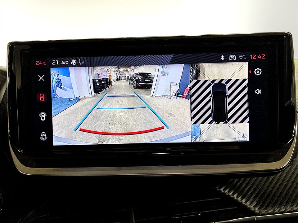 Bild på Peugeot 2008 GT 1.2 PT 130hk Aut B-KAMERA CARPLAY