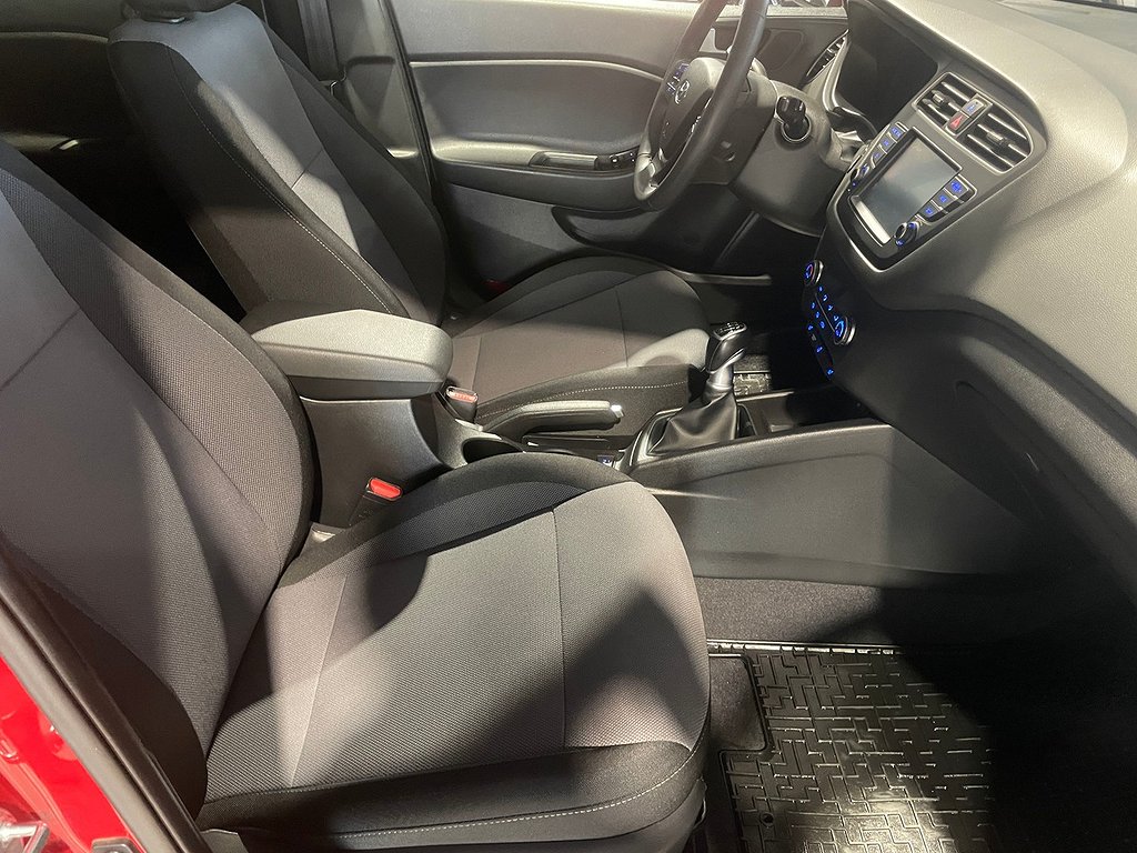 Hyundai i20 1.0 T-GDI blue Premium | KAMERA | Låga mil 2020