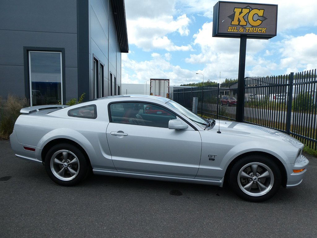 Ford Mustang GT Coupe 4.6L / 5982mil !