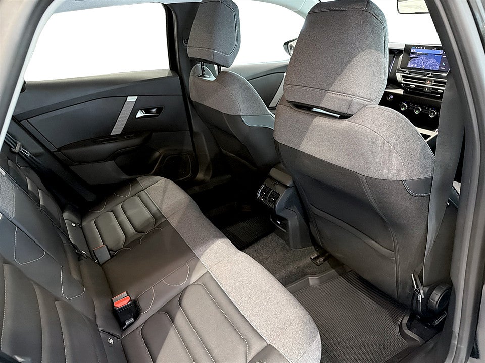 Bild på Citroën C4 Shine 1.2 PT 130hk Aut B-KAMERA NAVI