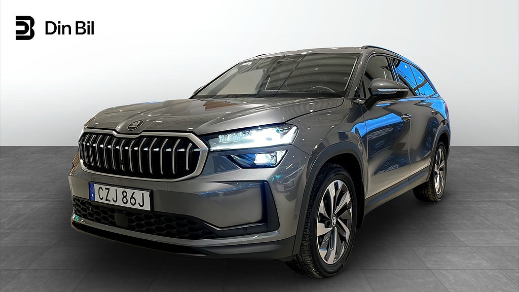 Skoda Kodiaq SELECTION 150HK M-HEV 7-SITS *INK VINTERHJUL*
