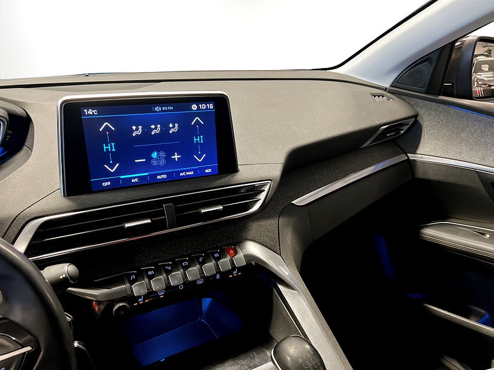 Bild på Peugeot 3008 Allure 1.2 PT 130hk - DRAG, BACKSENSORER