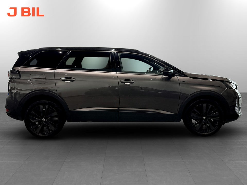 Bild på Peugeot 5008 GT 1.2 PT 130hk Aut 7-SITS B-KAMERA CARPLAY