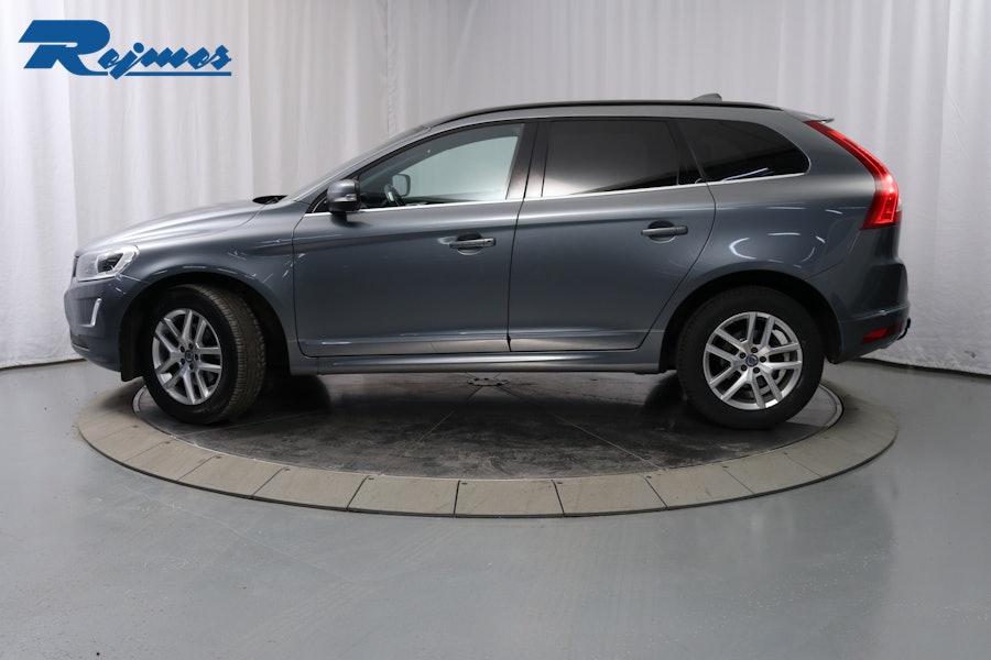 Volvo XC60 D4 AWD Classic Momentum 2017, bild 2/57