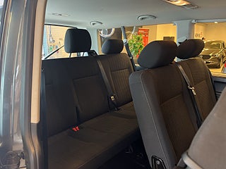 Volkswagen Caravelle 2.0 TDI Comfortline 9-Sits/Drag/P-Värm/S&V-Hjul/P-Sens