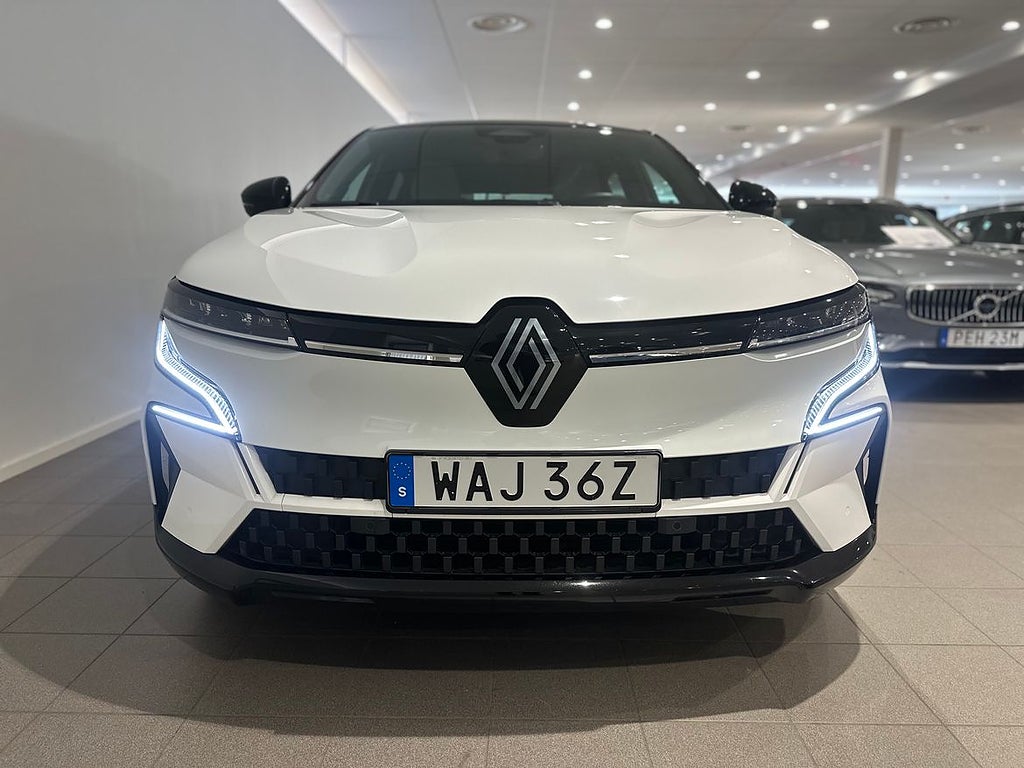 Renault Mégane E-TECH Iconic 60kWh/220hk, Backkamera, Dra...