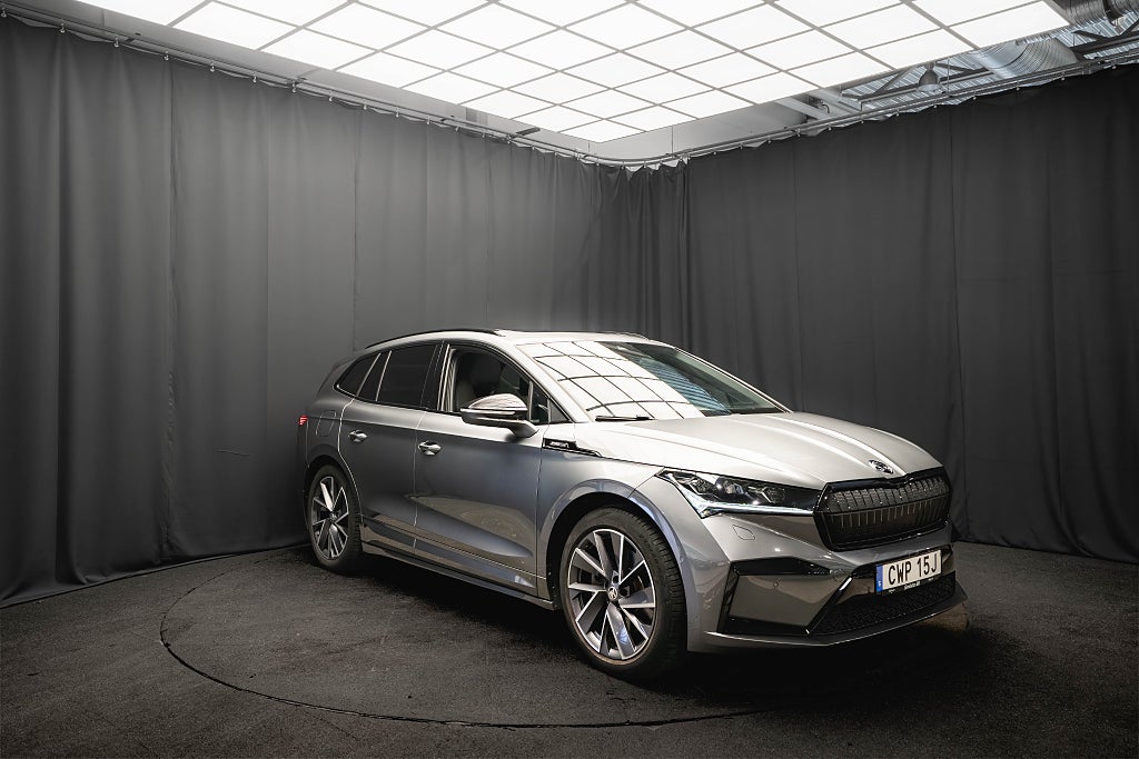 Skoda Enyaq iV 80x SPORTLINE PANORAMA DRAG KAMERA 1-ÄGARE MOMS 265hk