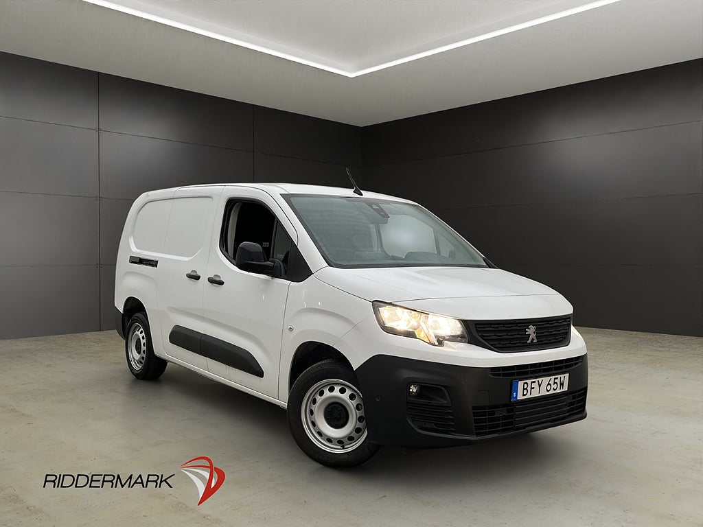 Peugeot Partner L2 1.5HDi Värmare PDC Dragkrok CARPLAY Moms