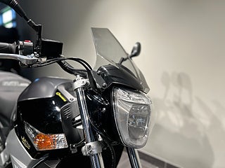 Suzuki GSR600 B-King / Premium sadel / Puig vindruta / Tail-tidy