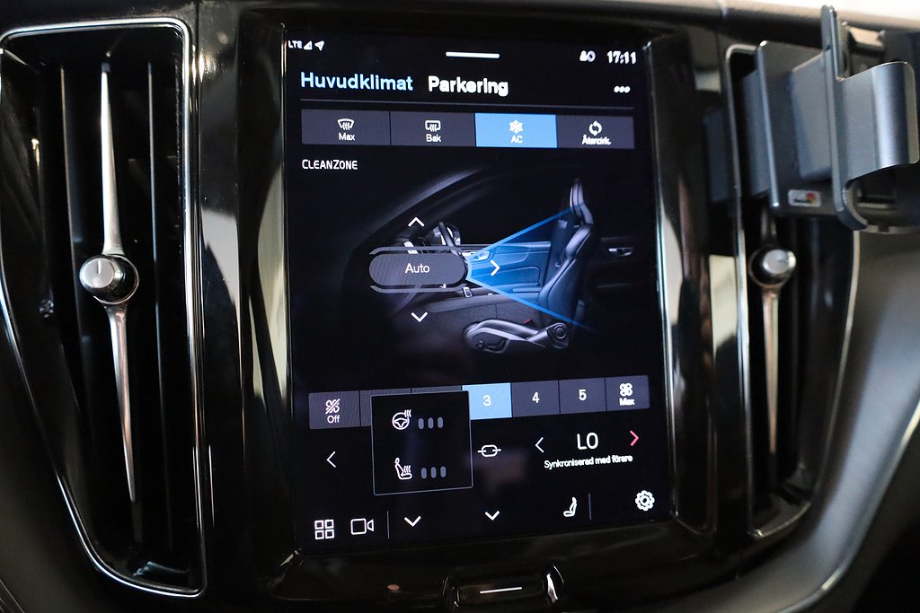 Volvo XC60 T6 Recharge 350hk AWD Core Edition Panorama Drag 2023