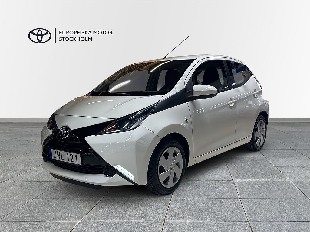 Toyota Aygo 1.0 5-d X-PLAY / V-Hjul / 925 MIL!!