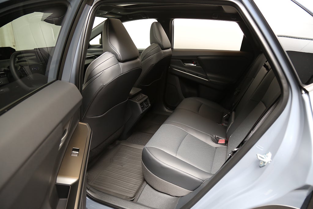 Subaru Solterra Touring | 74.7 kWh 343hk AWD 2026