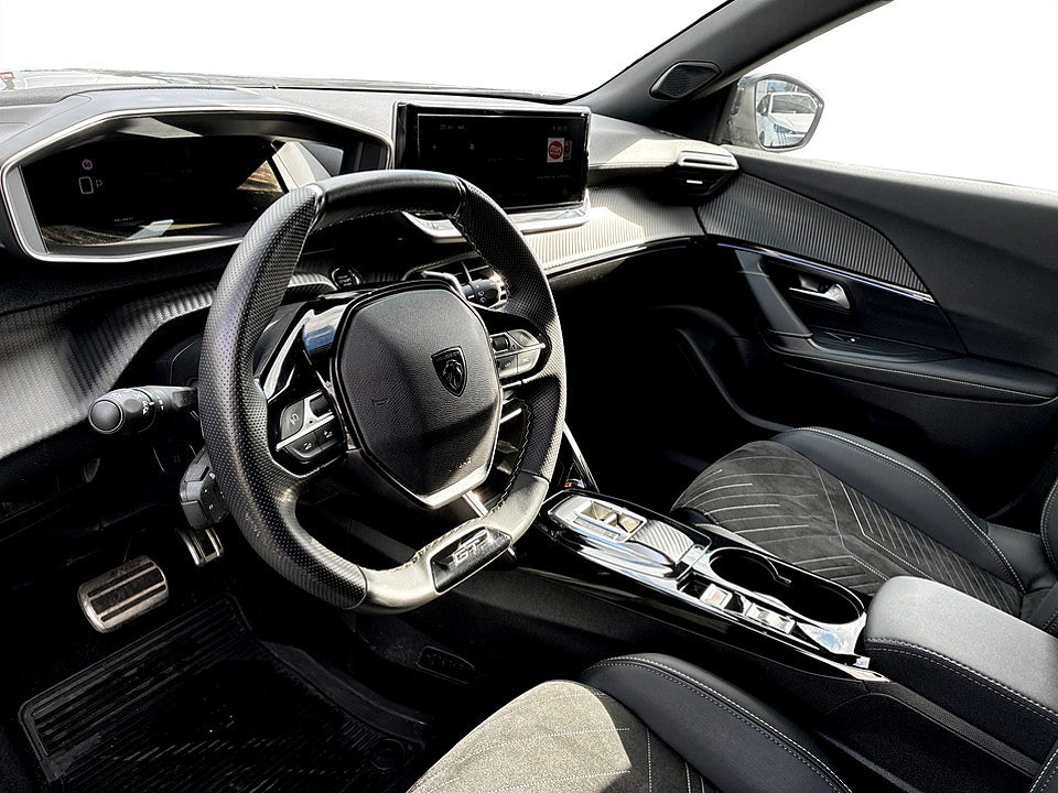 Bild på Peugeot 2008 GT 1.2 PT 130hk Aut B-KAMERA CARPLAY