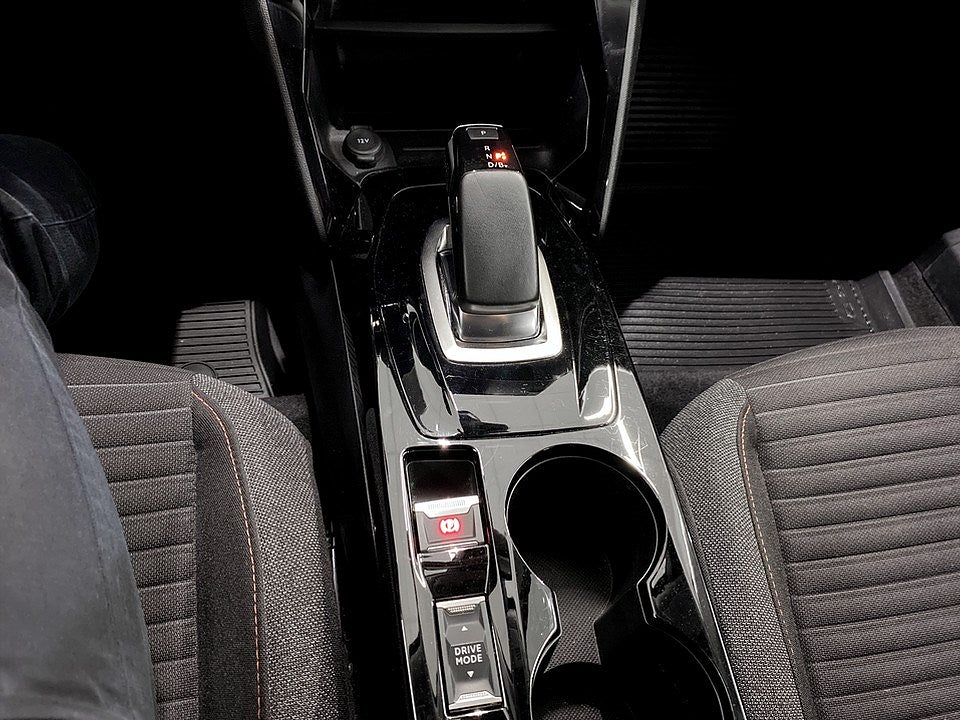 Bild på Peugeot E-2008 Active Pack 50 kWh 136hk Aut - CARPLAY