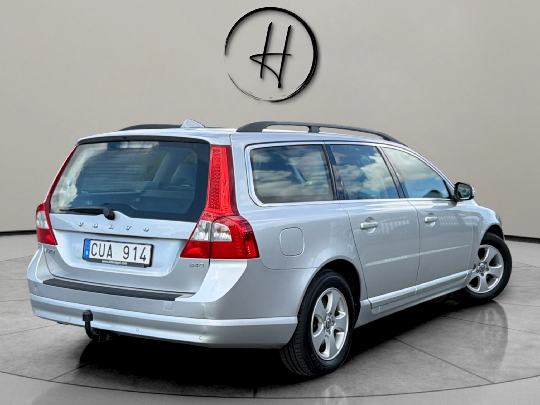 Volvo V70 2010, photo 7/52