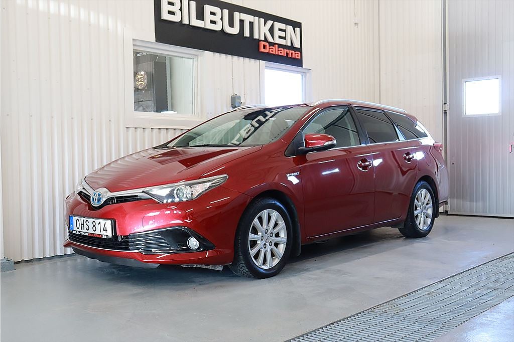 Toyota Auris Touring Sports Hybrid e-CVT, Backkamera M-värm 136hk