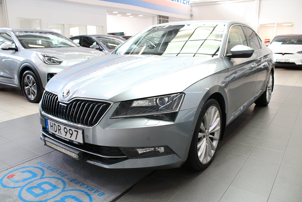 Skoda Superb 2.0 TDI Businessline Automat /Navi/Parkassist