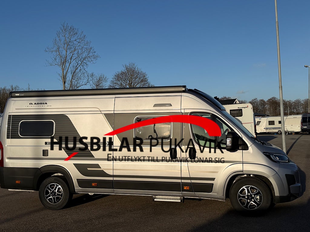 Adria Utförsälj DEMO TWIN SLB SUPREME 180 hk Automat 