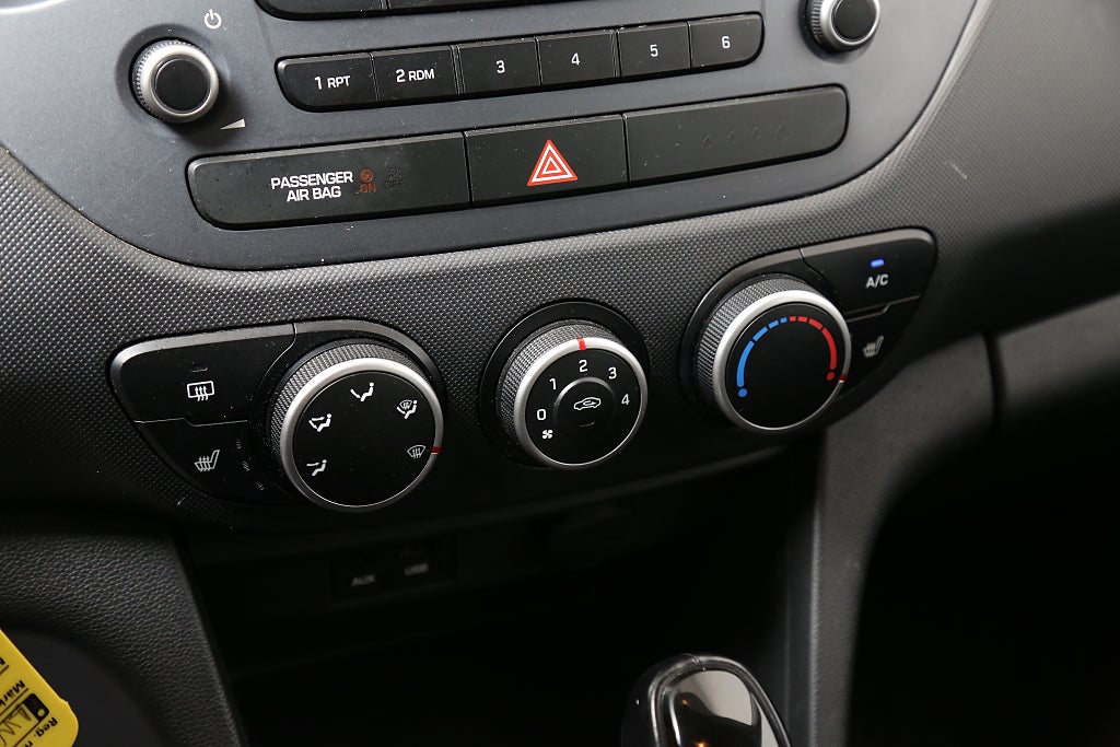 Hyundai i10 1,0 blue 67hk Comfort Automat 5D 2017