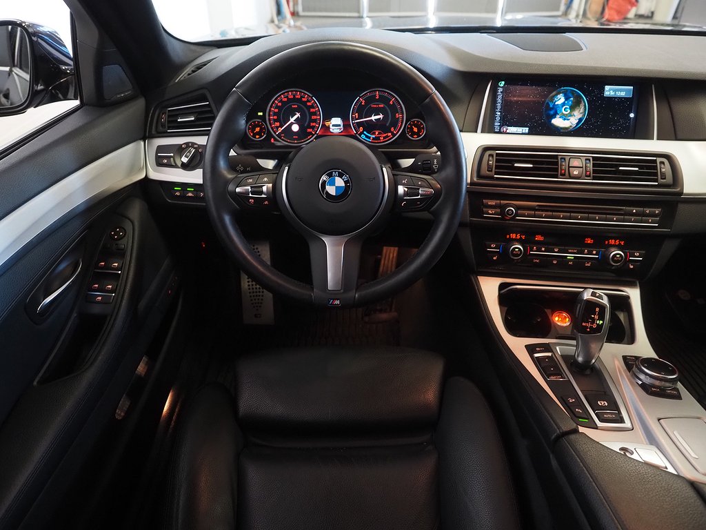 BMW 530 d 258hk xDrive Touring  M Spor D-värm|HUD,|H/K|Drag| 2015