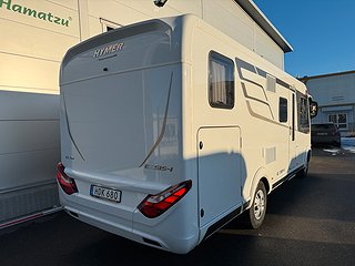 Husbil-integrerad Hymer Exsis I588 150HK AUT 21 av 21