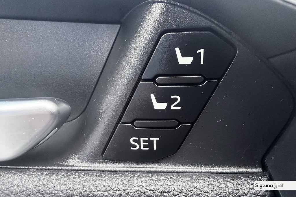 Toyota RAV4 2022 - miniatyr 14