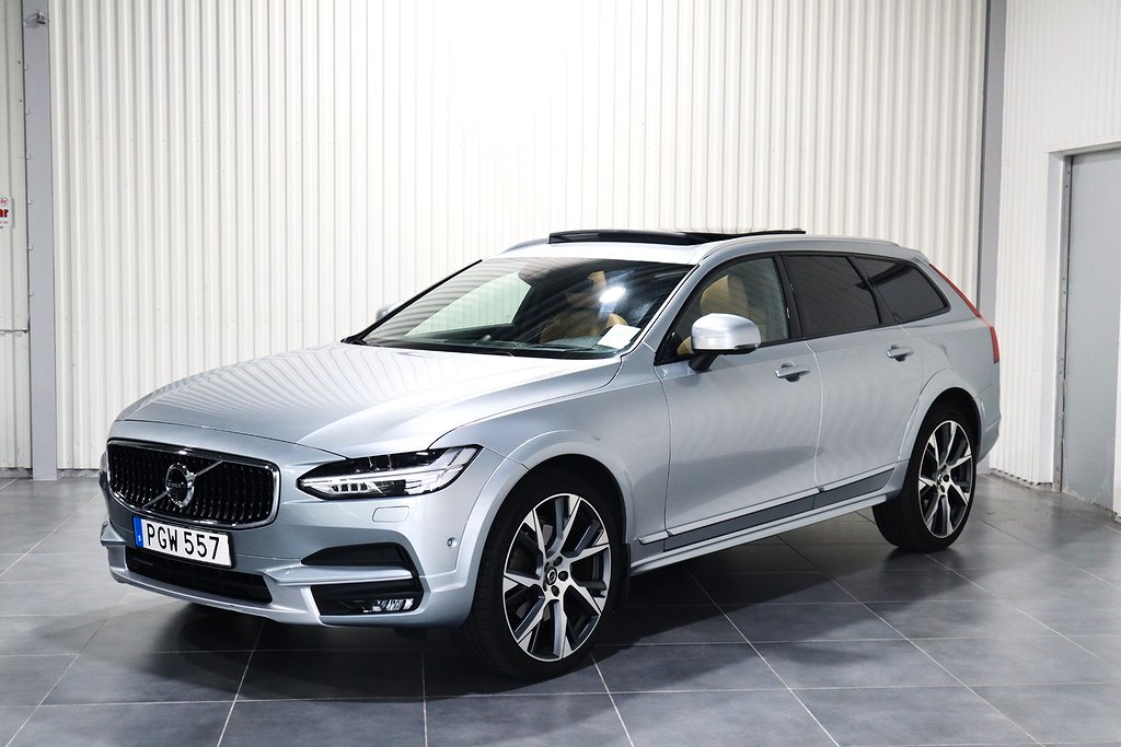 Volvo V90 Cross Country Polestar D5 AWD Pano B&W Inscription