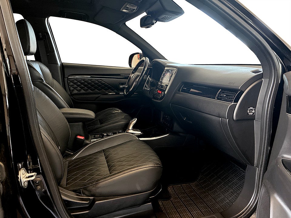Bild på Mitsubishi Outlander S-Edition PHEV 224hk Aut 4WD B-KAMERA