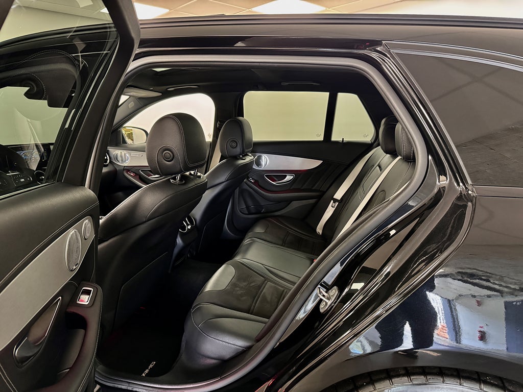 Mercedes-Benz C 2019 - miniatyr 12
