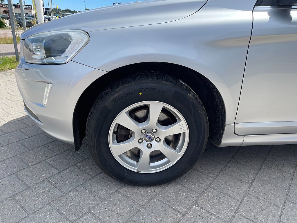 Volvo XC60 D3 Momentum 136 hk dragkrok, NY KAMREM