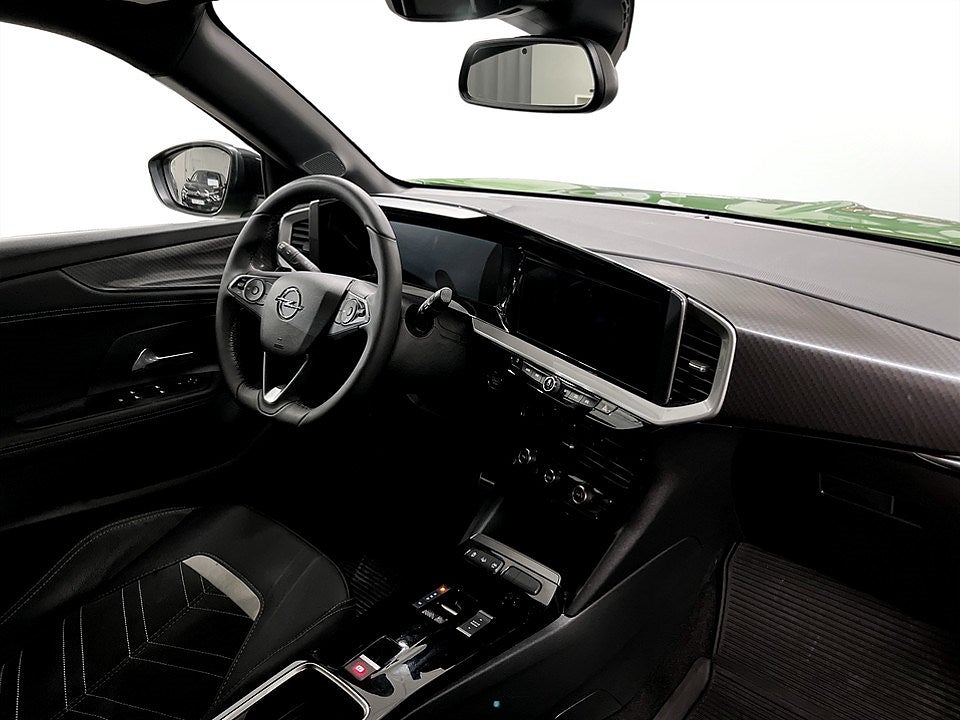 Bild på Opel Mokka Ultimate 1.2 PT 130hk Aut - B-KAMERA, CARPLAY