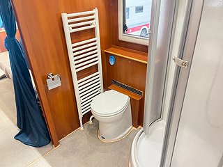 Husbil-integrerad Concorde LINER 1090 M 23 av 33