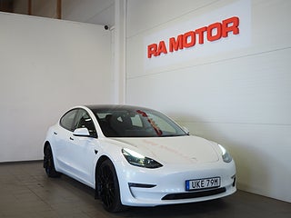 Sedan Tesla Model 3 1 av 21